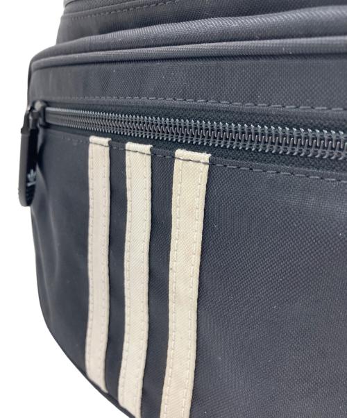 adidas（アディダス）adidas (アディダス) BALENCIAGA (バレンシアガ) ボディバッグ ブラック×ブルーの古着・服飾アイテム