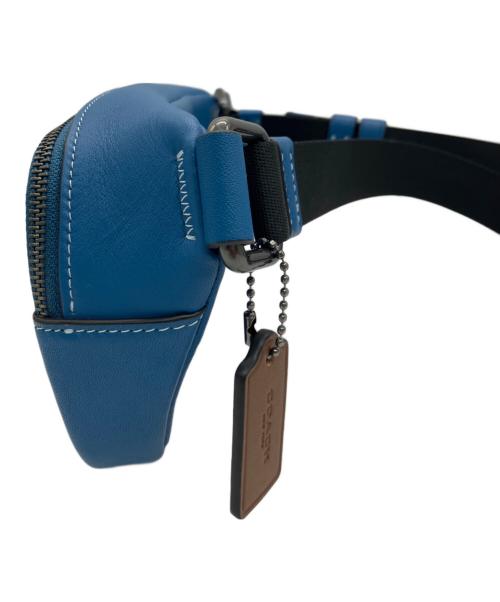 COACH（コーチ）COACH (コーチ) ボディバッグ ブルー×ホワイトの古着・服飾アイテム