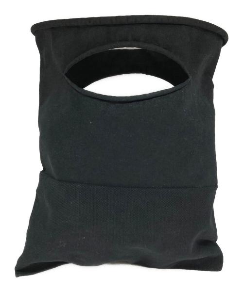 me ISSEY MIYAKE（ミーイッセイ ミヤケ）me ISSEY MIYAKE (ミーイッセイ ミヤケ) 2WAYバッグ(トート＆クラッチ） ブラックの古着・服飾アイテム