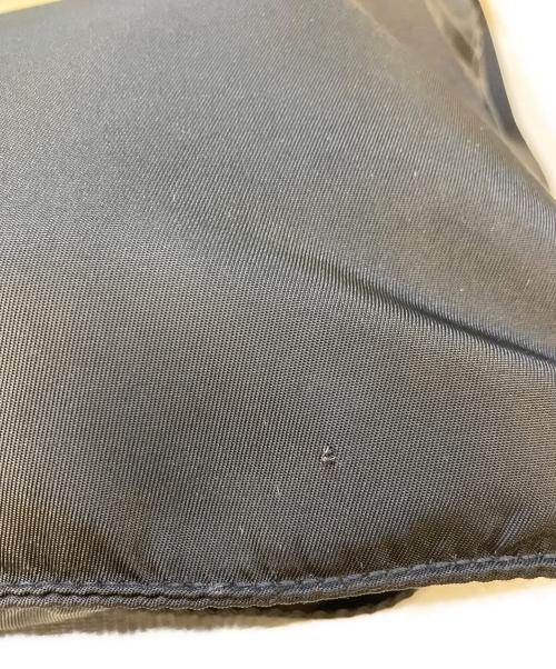 PRADA（プラダ）PRADA (プラダ) ナイロンサコッシュ ブラック×グリーンの古着・服飾アイテム