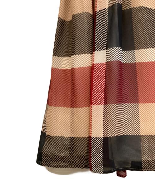 BLUE LABEL CRESTBRIDGE（ブルーレーベルクレストブリッジ）BLUE LABEL CRESTBRIDGE (ブルーレーベルクレストブリッジ) ノースリーブワンピース ブラック×ホワイト×レッド サイズ:36の古着・服飾アイテム