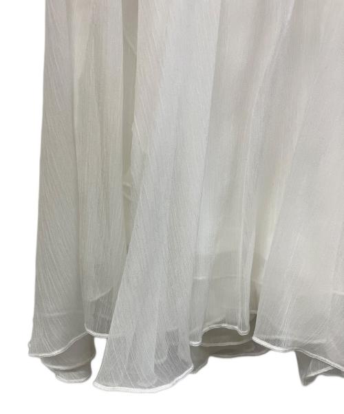 Snidel（スナイデル）Snidel (スナイデル) ラッフルミニセットアップ ホワイトの古着・服飾アイテム