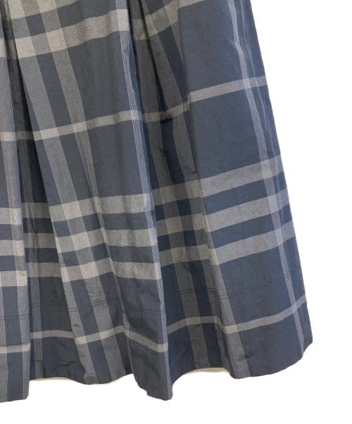 BURBERRY LONDON（バーバリーロンドン）BURBERRY LONDON (バーバリーロンドン) ミディスカート ネイビー サイズ:40の古着・服飾アイテム