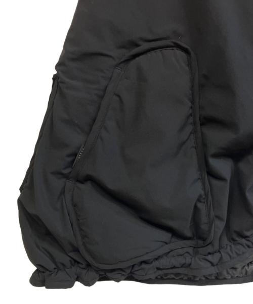 Y's（ワイズ）Y's (ワイズ) POLYESTER PADDED TYPEWRITER LEFT SLEEVE CAPE ブラック サイズ:2の古着・服飾アイテム