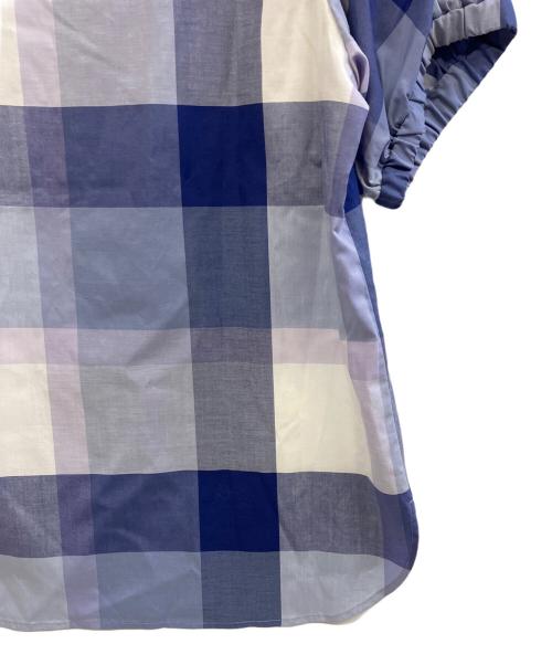 BLUE LABEL CRESTBRIDGE（ブルーレーベルクレストブリッジ）BLUE LABEL CRESTBRIDGE (ブルーレーベルクレストブリッジ) 半袖ブラウス ブルー サイズ:38の古着・服飾アイテム