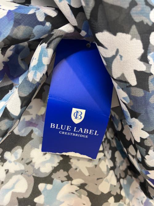 BLUE LABEL CRESTBRIDGE（ブルーレーベルクレストブリッジ）BLUE LABEL CRESTBRIDGE (ブルーレーベルクレストブリッジ) 半袖ブラウス ブルー サイズ:38 未使用品の古着・服飾アイテム