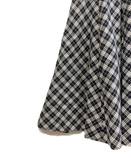 BURBERRY BLUE LABEL（バーバリー ブルー レーベル）BURBERRY BLUE LABEL (バーバリー ブルー レーベル) 半袖ワンピース ブラック サイズ:36の古着・服飾アイテム