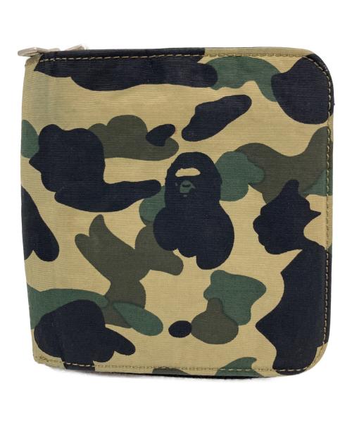 A BATHING APE（アベイシングエイプ）A BATHING APE (アベイシングエイプ) 2つ折り財布 オリーブの古着・服飾アイテム