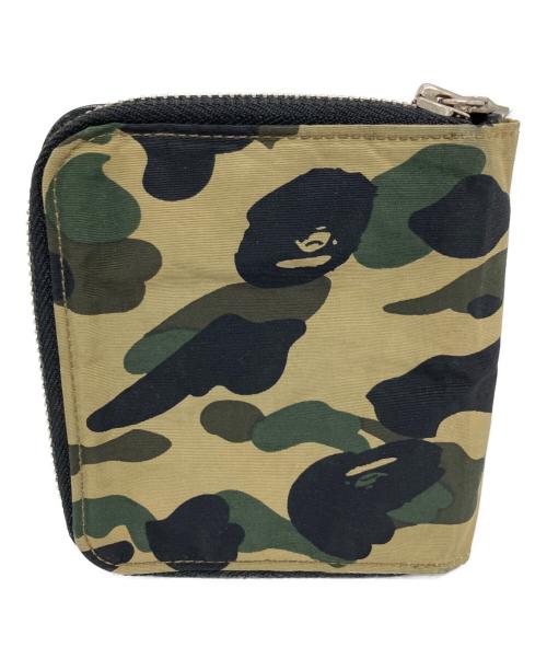A BATHING APE（アベイシングエイプ）A BATHING APE (アベイシングエイプ) 2つ折り財布 オリーブの古着・服飾アイテム