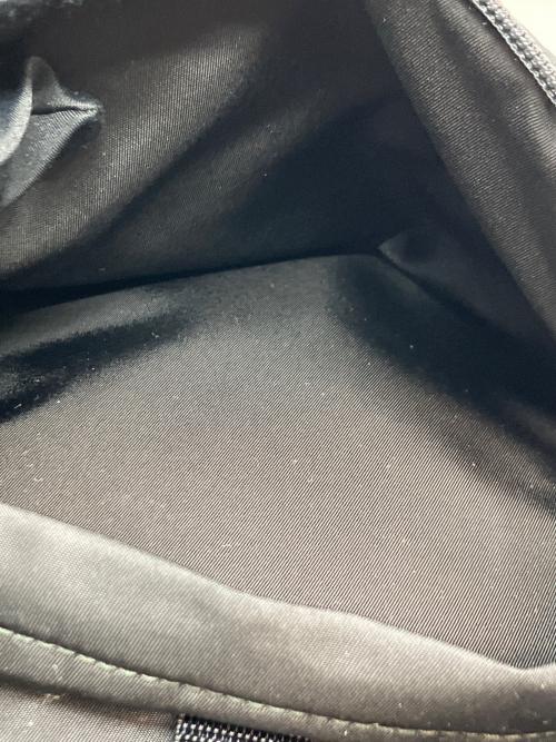 PRADA（プラダ）PRADA (プラダ) ボディーバッグ ブラックの古着・服飾アイテム