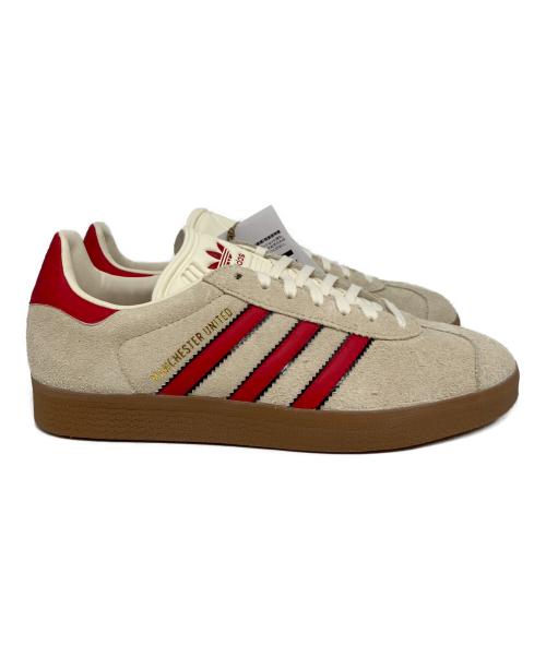 adidas（アディダス）adidas (アディダス) Gazelle Manchester United Terrace Icons ベージュ×レッド サイズ: 24cm 未使用品の古着・服飾アイテム