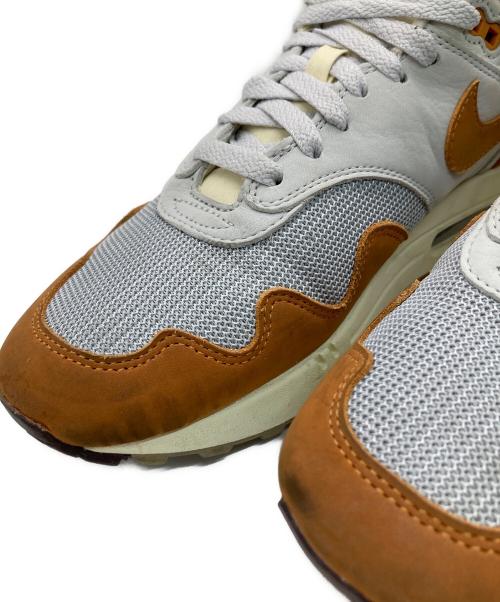 NIKE（ナイキ）NIKE (ナイキ) Patta (パタ) ローカットスニーカー ホワイト×ブラック サイズ: 27cmの古着・服飾アイテム