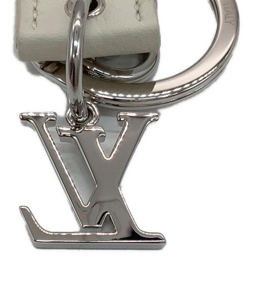 LOUIS VUITTON（ルイ ヴィトン）LOUIS VUITTON (ルイ ヴィトン) キーホルダーバッグチャーム・LVシャドウドラゴンヌ ホワイトの古着・服飾アイテム