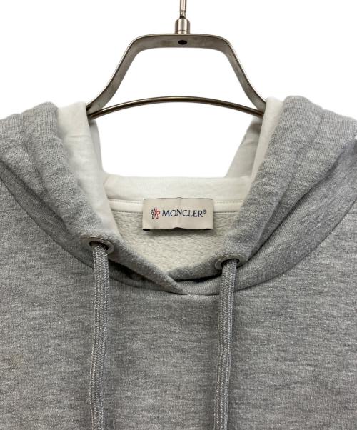 MONCLER（モンクレール）MONCLER (モンクレール) プルオーバーパーカー グレー サイズ:Lの古着・服飾アイテム