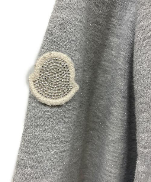 MONCLER（モンクレール）MONCLER (モンクレール) プルオーバーパーカー グレー サイズ:Lの古着・服飾アイテム