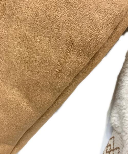 UGG（アグ）UGG (アグ) Tasman Varsity Jacket ホワイト×ベージュ サイズ:Mの古着・服飾アイテム