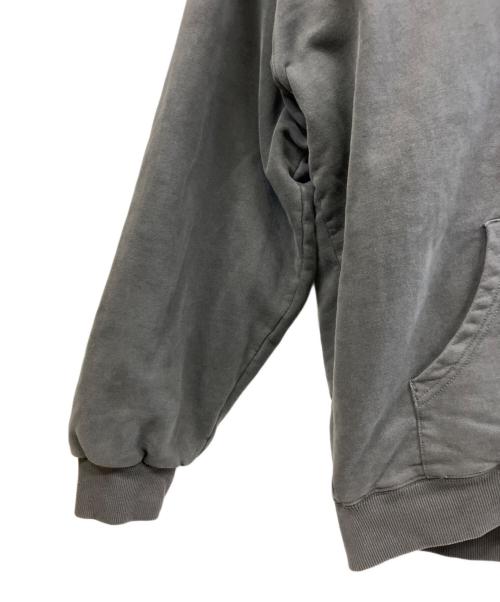 Carhartt WIP（カーハート ワーク イン プログレス）CARHARTT WIP (カーハート ワーク イン プログレス) ジップパーカー チャコールグレー サイズ:Ｍの古着・服飾アイテム