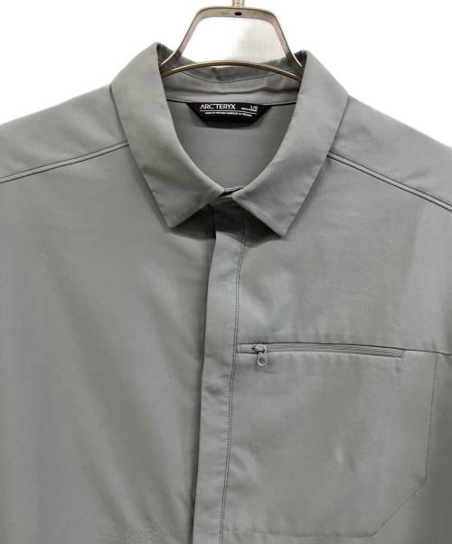 ARC'TERYX（アークテリクス）ARC'TERYX (アークテリクス) 長袖シャツ グレー サイズ:Lの古着・服飾アイテム