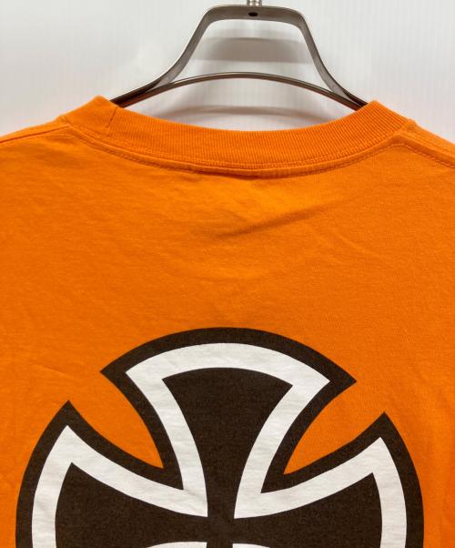INDEPENDENT（インディペンデント）INDEPENDENT (インディペンデント) 半袖カットソー オレンジ サイズ:Mの古着・服飾アイテム