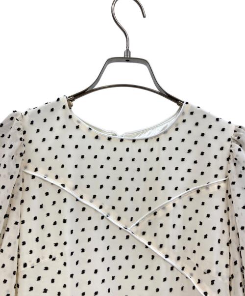 acka（エーシーケーエー）acka (エーシーケーエー) ドットワンピース ホワイト サイズ:FREEの古着・服飾アイテム