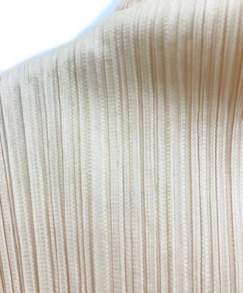 ISSEY MIYAKE（イッセイミヤケ）ISSEY MIYAKE (イッセイミヤケ) ノースリーブカットソー ベージュ サイズ:Mの古着・服飾アイテム
