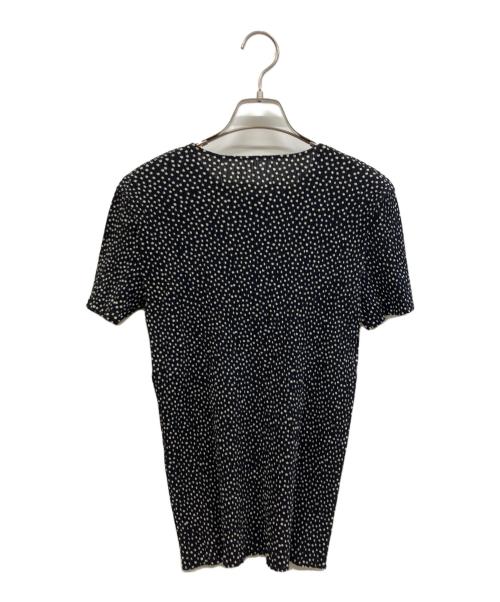 ISSEY MIYAKE（イッセイミヤケ）ISSEY MIYAKE (イッセイミヤケ) ノースリーブカットソー ブラック サイズ:Mの古着・服飾アイテム