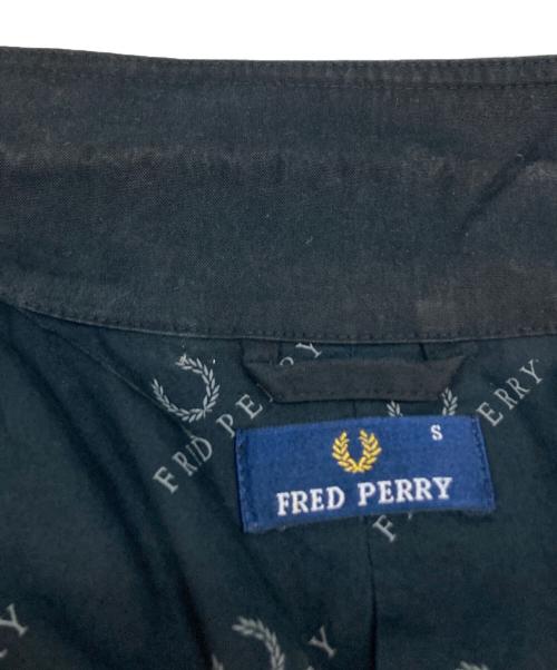 FRED PERRY（フレッドペリー）FRED PERRY (フレッドペリー) コート ブラック サイズ:Sの古着・服飾アイテム