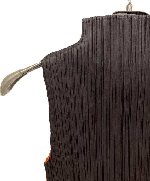 PLEATS PLEASE（プリーツプリーズ）PLEATS PLEASE (プリーツプリーズ) ノースリーブカットソー マルチカラー サイズ:3の古着・服飾アイテム