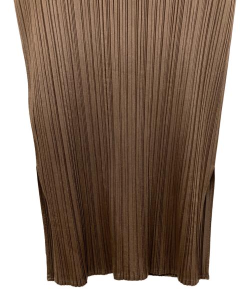 PLEATS PLEASE（プリーツプリーズ）PLEATS PLEASE (プリーツプリーズ) ノースリーブワンピース ブラウン×ベージュ サイズ:3の古着・服飾アイテム