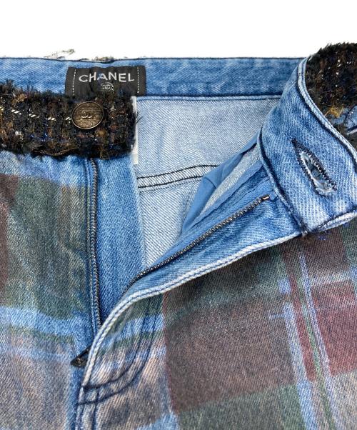 CHANEL（シャネル）CHANEL (シャネル) ココボタンデニムパンツ グリーン×ブルー サイズ:46の古着・服飾アイテム
