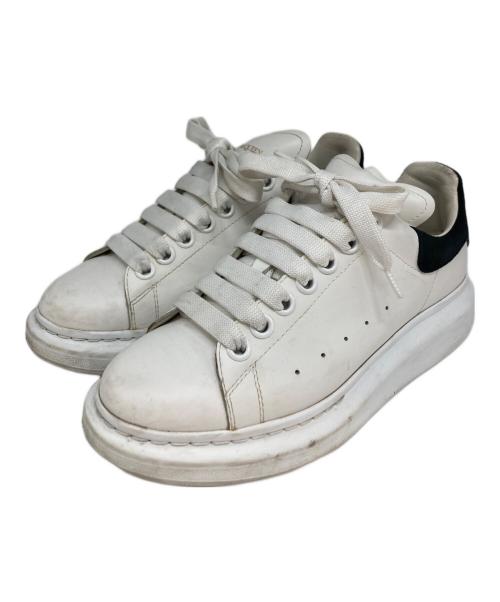 ALEXANDER McQUEEN（アレキサンダーマックイーン）ALEXANDER McQUEEN (アレキサンダーマックイーン) スニーカー ホワイト サイズ: 23.5cmの古着・服飾アイテム