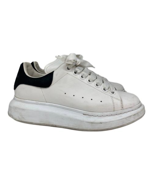 ALEXANDER McQUEEN（アレキサンダーマックイーン）ALEXANDER McQUEEN (アレキサンダーマックイーン) スニーカー ホワイト サイズ: 23.5cmの古着・服飾アイテム