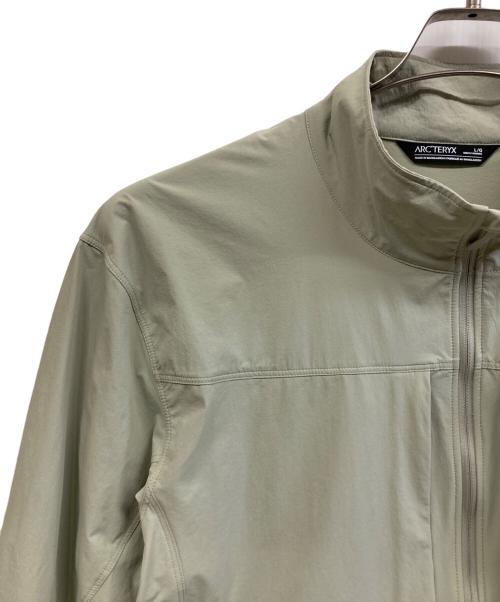 ARC'TERYX（アークテリクス）ARC'TERYX (アークテリクス) ナイロンジャケット ベージュ サイズ:Lの古着・服飾アイテム