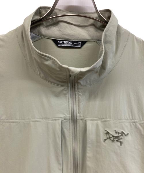 ARC'TERYX（アークテリクス）ARC'TERYX (アークテリクス) ナイロンジャケット ベージュ サイズ:Lの古着・服飾アイテム