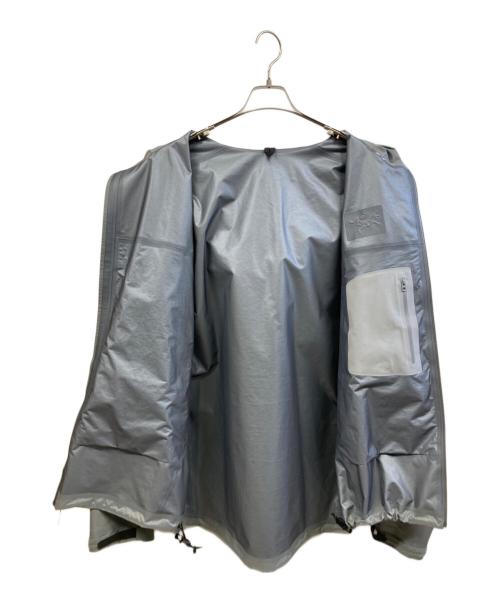 ARC'TERYX（アークテリクス）ARC'TERYX (アークテリクス) ナイロンジャケット ライトグレー サイズ:XLの古着・服飾アイテム