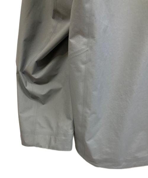 ARC'TERYX（アークテリクス）ARC'TERYX (アークテリクス) ナイロンジャケット ライトグレー サイズ:XLの古着・服飾アイテム