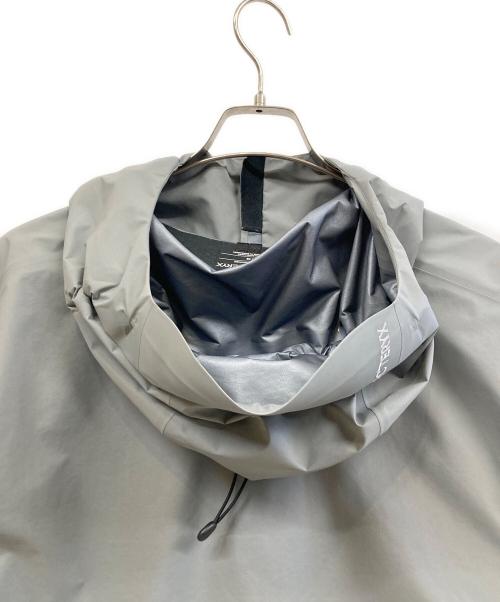 ARC'TERYX（アークテリクス）ARC'TERYX (アークテリクス) ナイロンジャケット ライトグレー サイズ:XLの古着・服飾アイテム