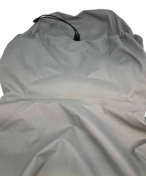 ARC'TERYX（アークテリクス）ARC'TERYX (アークテリクス) ナイロンジャケット ライトグレー サイズ:XLの古着・服飾アイテム