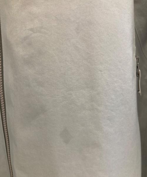 ARC'TERYX（アークテリクス）ARC'TERYX (アークテリクス) ナイロンジャケット ライトグレー サイズ:XLの古着・服飾アイテム