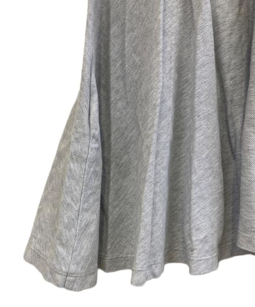 BLUE LABEL CRESTBRIDGE（ブルーレーベルクレストブリッジ）BLUE LABEL CRESTBRIDGE (ブルーレーベルクレストブリッジ) 半袖ワンピース グレー サイズ:38の古着・服飾アイテム