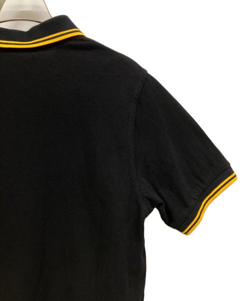 FRED PERRY（フレッドペリー）FRED PERRY (フレッドペリー) ポロシャツ ブラック サイズ:Ｓの古着・服飾アイテム