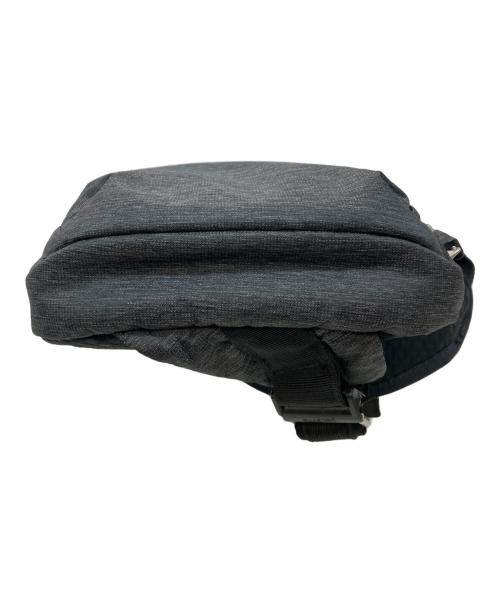 pacsafe（パックセーフ）pacsafe (パックセーフ) ショルダーバッグ グレーの古着・服飾アイテム