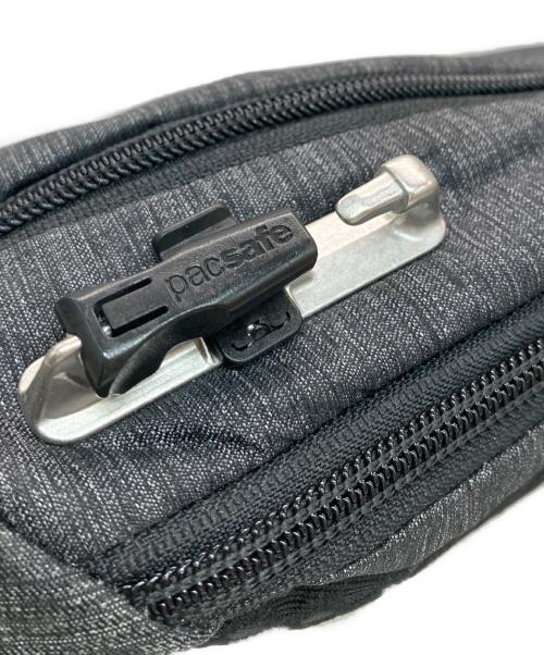 pacsafe（パックセーフ）pacsafe (パックセーフ) ショルダーバッグ グレーの古着・服飾アイテム