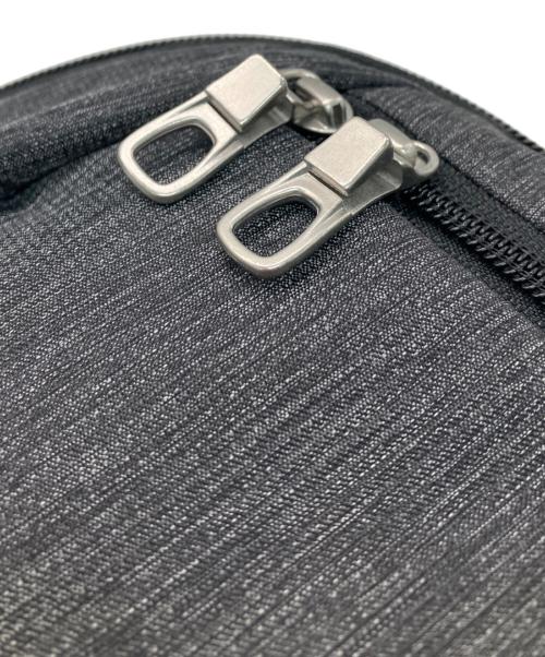 pacsafe（パックセーフ）pacsafe (パックセーフ) ショルダーバッグ グレーの古着・服飾アイテム