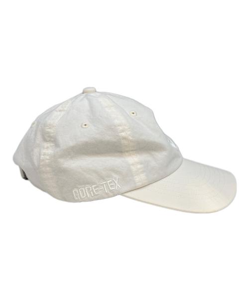 SUPREME（シュプリーム）SUPREME (シュプリーム) キャップ ホワイトの古着・服飾アイテム