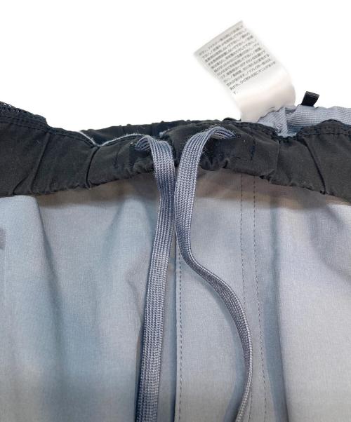 MOUNTAIN HARD WEAR（マウンテンハードウェア）MOUNTAIN HARD WEAR (マウンテンハードウェア) トレッキングボトム(ロング) ライトグレー サイズ:Mの古着・服飾アイテム