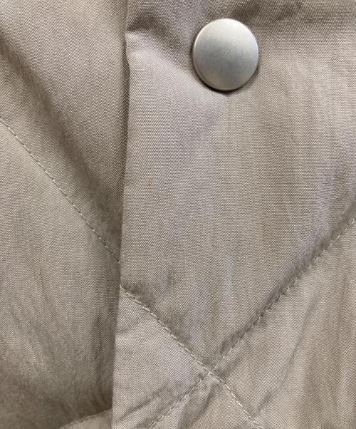 grin（グリン）grin (グリン) ライトダウンジャケット ベージュ サイズ:Mの古着・服飾アイテム