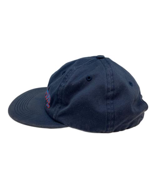SUPREME（シュプリーム）SUPREME (シュプリーム) キャップ ネイビーの古着・服飾アイテム