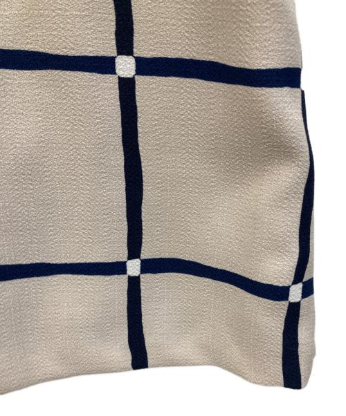 BURBERRY BLUE LABEL（バーバリー ブルー レーベル）BURBERRY BLUE LABEL (バーバリー ブルー レーベル) ワンピース ベージュ×ブラック サイズ:38の古着・服飾アイテム