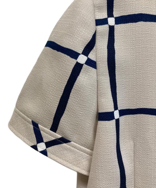 BURBERRY BLUE LABEL（バーバリー ブルー レーベル）BURBERRY BLUE LABEL (バーバリー ブルー レーベル) ワンピース ベージュ×ブラック サイズ:38の古着・服飾アイテム